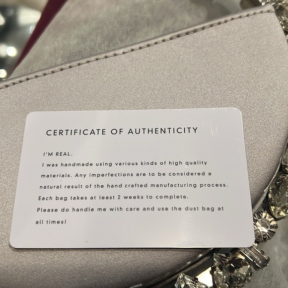 L’Alingi Eternity Satin Clutch Bag + Certificate of Authenticity EXCELLENT $1075 - Picture 15 of 16